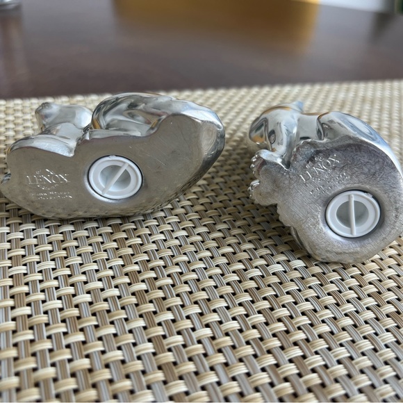 Whimsical Lenox cat silver salt and pepper shakers. In beautiful condition. - Picture 4 of 7